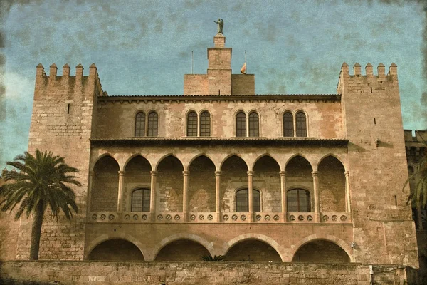 パルマ ・ デ ・ マリョルカ - almudaina 宮殿ヴィンテージ — ストック写真