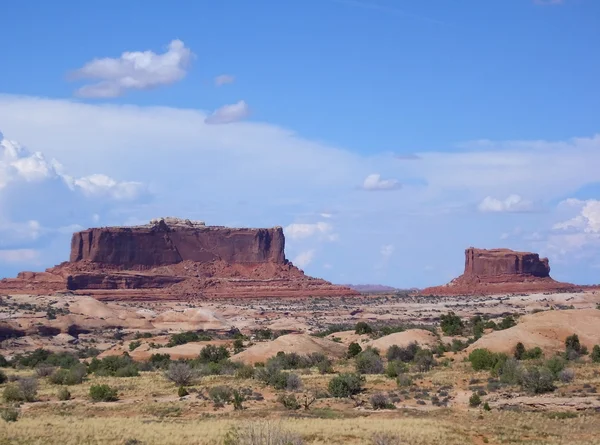 Butte dans la vallée du monument — Photo