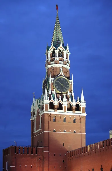 Spasskaya tower door nacht — Stockfoto