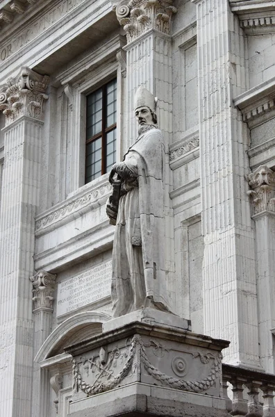 Estatua del Beato Meinhard — Foto de Stock