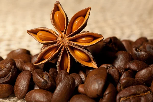 Coffee and Star Anise on sackcloth with copyspace — Stock Photo, Image