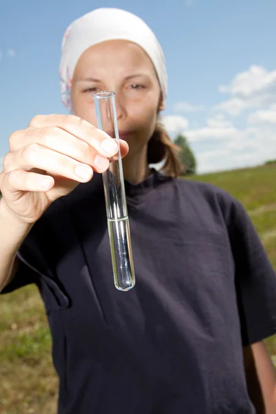 Teste de pureza da água — Fotografia de Stock