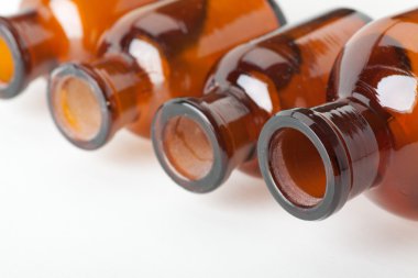 küçük kimyasal cam şişe