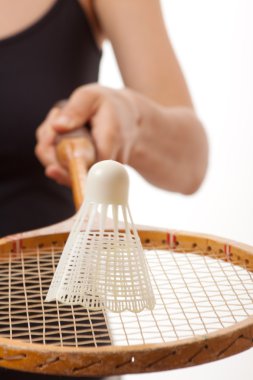 Badminton raketli bir kız.