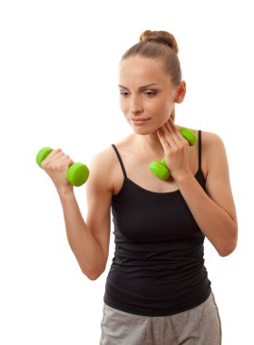 Kadın spor yapıyor.