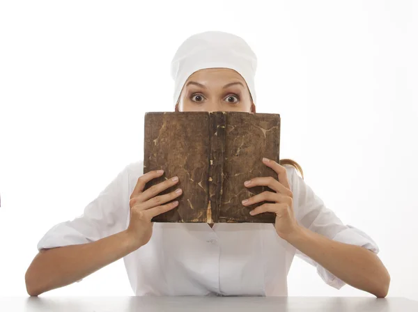 Ärztin oder Krankenschwester lesen altes Buch — Stockfoto