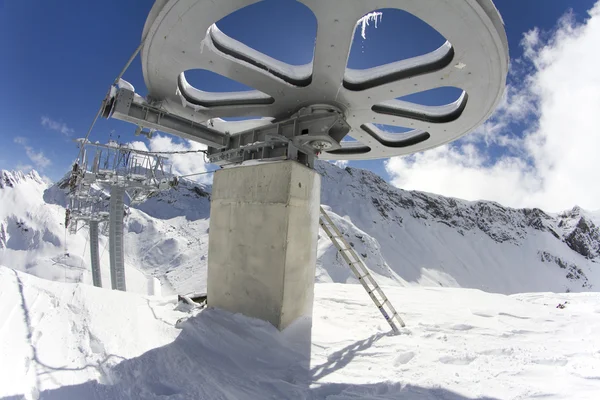 从顶部的滑雪缆车的摩天轮 — 图库照片