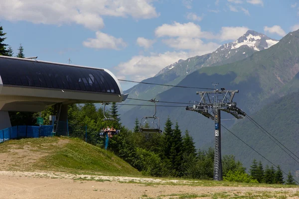 De bovenste kabel tussen station — Stockfoto