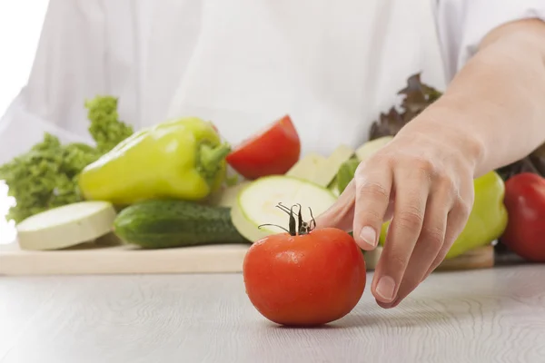 Tomate vermelho e outros produtos hortícolas — Fotografia de Stock