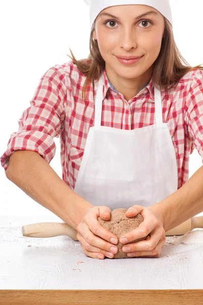 Lachende vrouw chef-kok bedrijf deeg in de handen — Stockfoto