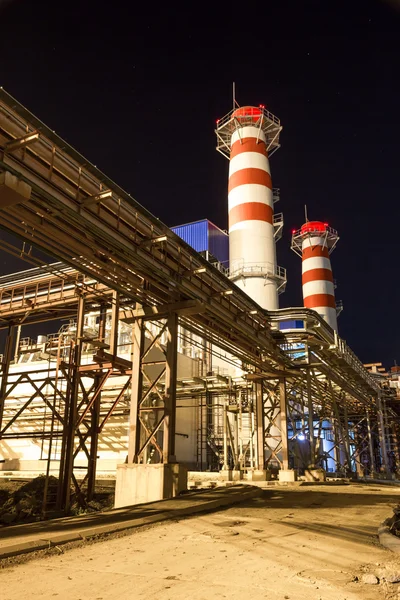 Buizen van thermische elektriciteitscentrale — Stockfoto