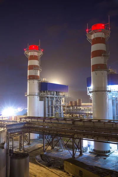 Buizen van thermische elektriciteitscentrale — Stockfoto