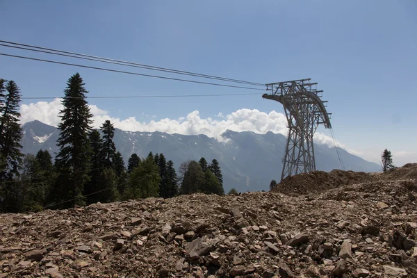 高山索道的建设 — 图库照片