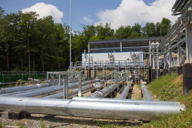 Dışarıda elektrik enerji istasyonu