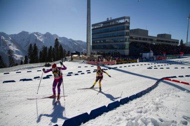 Sochi, Rusya Federasyonu - 7 Mart: Dünya Kupası Biatlon sochi üzerine 7 Mart 2013 yılında. kombine Kayak-Biatlon kompleksi 