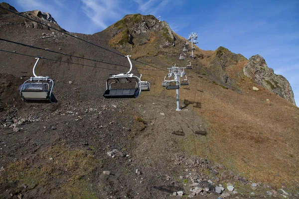 Chairlift in mountains of Krasnaya Polyana — Stock Photo, Image