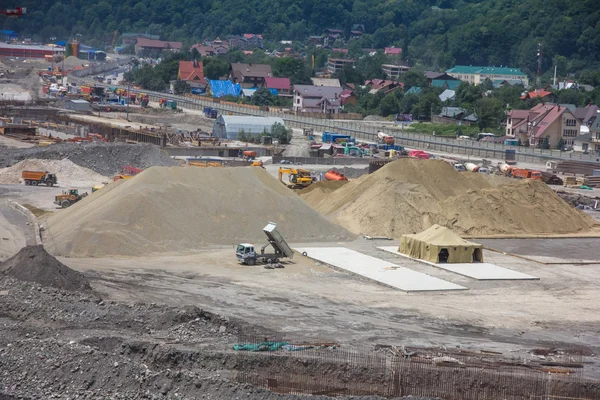 在山区建设 — 图库照片