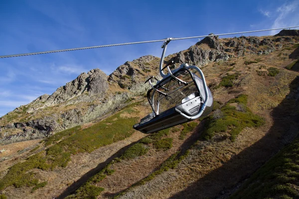 Chairlift in mountains of Krasnaya Polyana — Stock Photo, Image