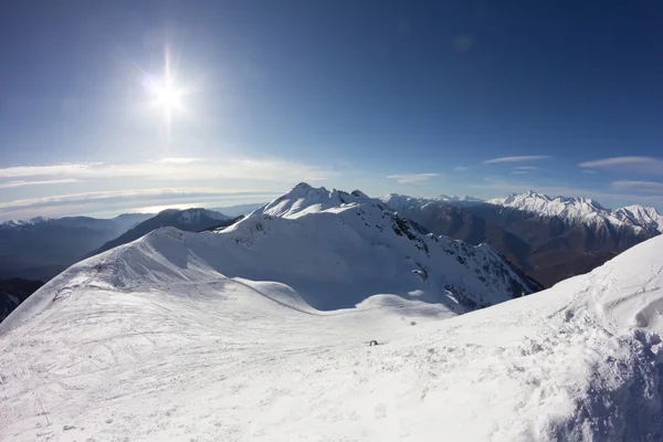 As montanhas em Krasnaya Polyana (Sochi, Rússia ) — Fotografia de Stock