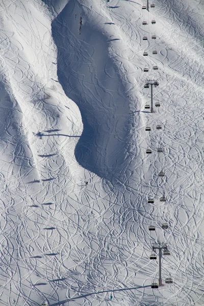 Chairlift in ski resort Krasnaya Polyana, Russia — Stock Photo, Image