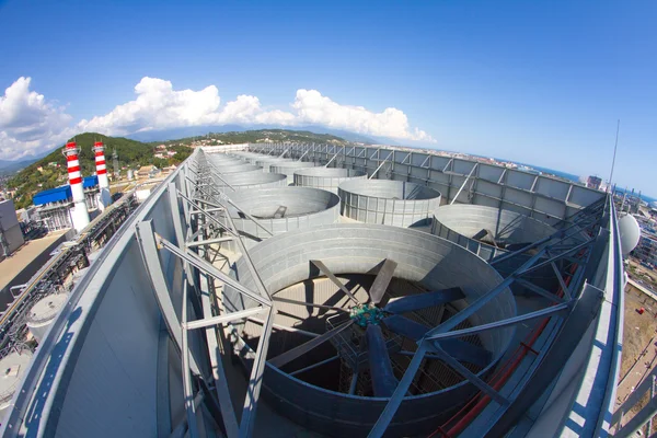 Sistema di ventilazione industriale, tetto dell'impianto — Foto Stock