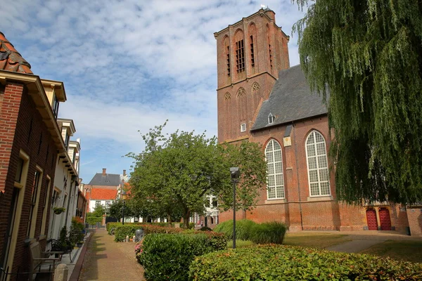 Историческая Церковь Николааса Nicolaaskerk Эльбурге Нидерланды Вид Улицы Zuiderwalstraat — стоковое фото