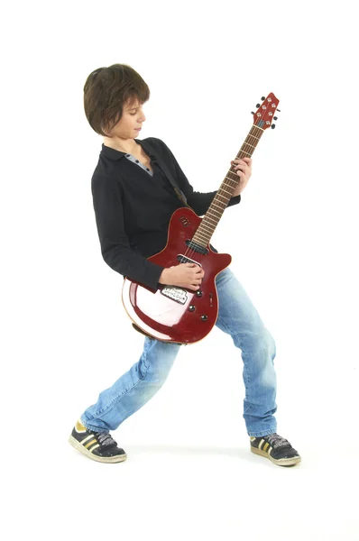 Cara tocando guitarra no fundo branco — Fotografia de Stock