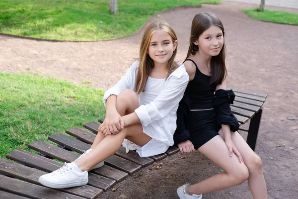 Outdoors Closeup Portrait Two Adorable Children Share Love Friendship Two —  Fotos de Stock