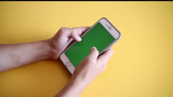 Green Screen Child Holding Smartphone Hand Close Playing Game Phone — Vídeo de stock