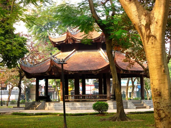 Tempel van de literatuur, hanoi — Stockfoto