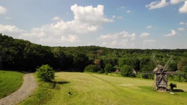 Wooden Mills Green Hill Forest Rural Landscape — Stock Video