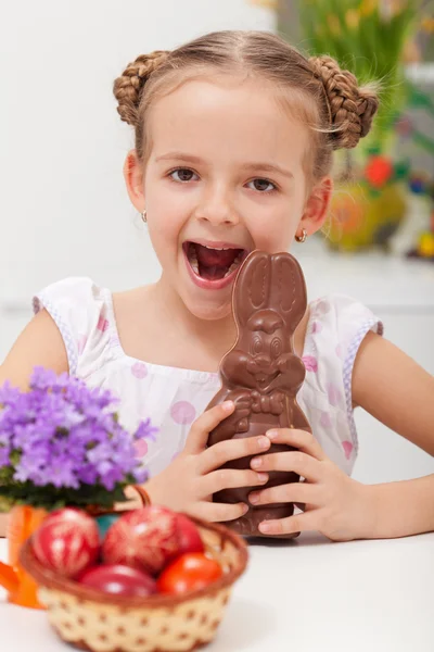 Young girl celebrating easter — Stock Photo, Image