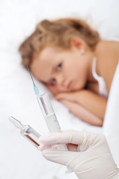Conceito de vacina infantil — Fotografia de Stock