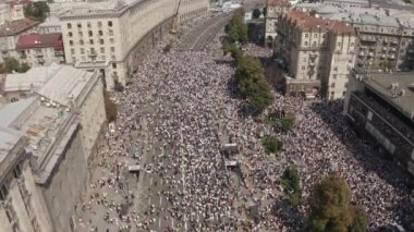 Ukrayna, Kyiv - 24 Ağustos 2021. Ukrayna halkının ulusal vatanseverliği.