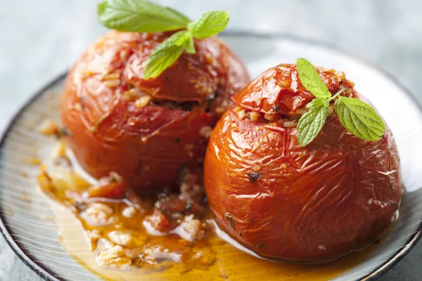 Tomates rellenos —  Fotos de Stock