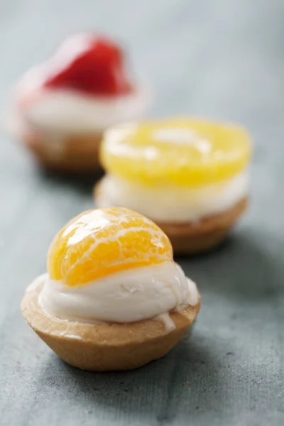 Mini cream tarts — Stock Photo, Image