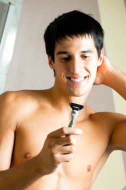 banyo traş adama