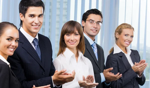 Alegre negocio aplaudiendo — Foto de Stock