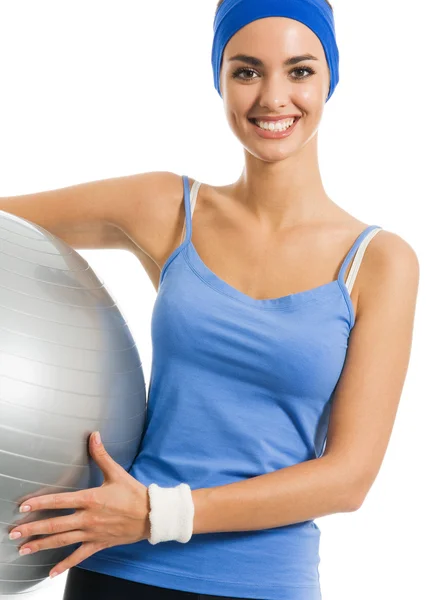 Fröhlich lächelnde Frau mit Fitball, über weiß — Stockfoto