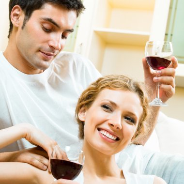 şişe bardak ile Çift