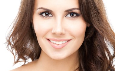 beyaz üzerine güzel bir kadın portresi