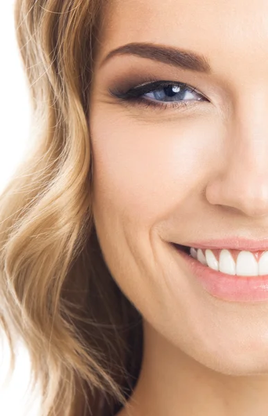 Feliz joven sonriente, sobre blanco — Foto de Stock