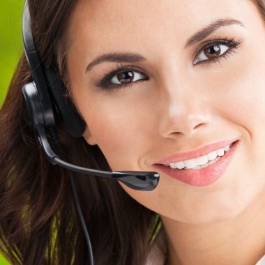 Destek telefonu operatörü kulaklık