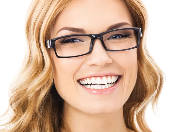 Allegro donna sorridente in occhiali, isolato — Foto Stock