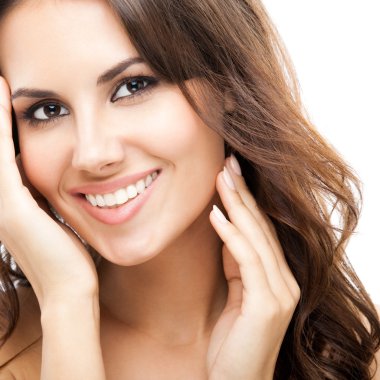 beyaz üzerine güzel bir kadın portresi