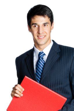 Kırmızı klasör ile işadamı gülümsüyor, üzerinde beyaz izole
