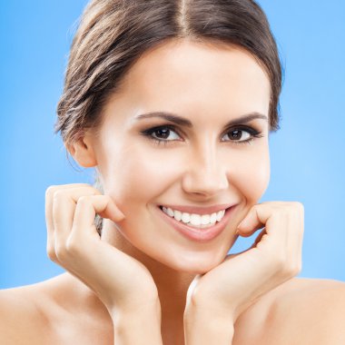 mavi güzel bir kadın portresi