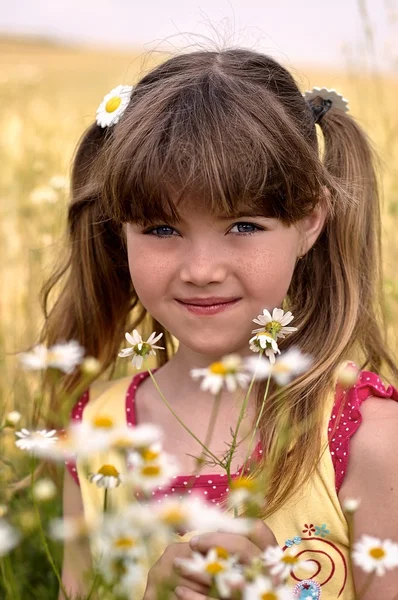 Retrato de niña —  Fotos de Stock