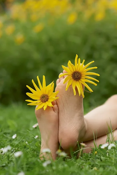 Parmaklarınız arasında çiçek