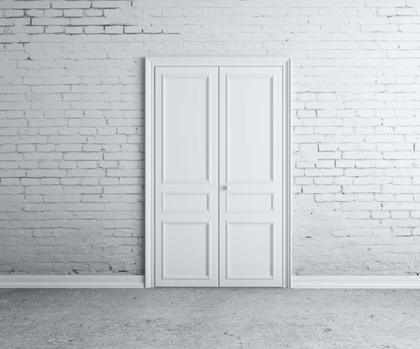 Дверь в стене — стоковое фото